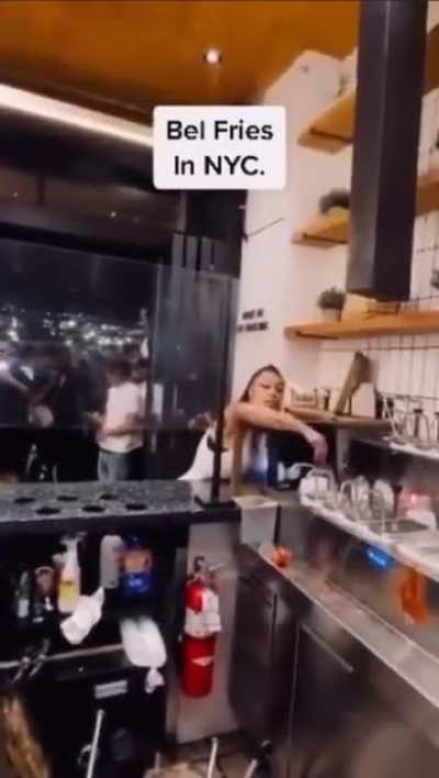 Trashing a restaurant because they had to pay $1.75 for dipping sauce&hellip;