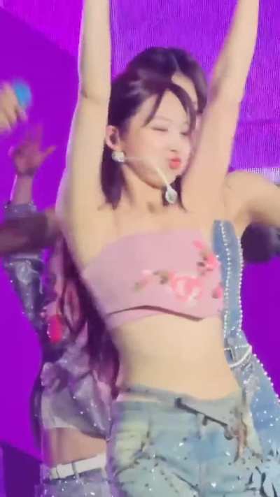 Nayeon