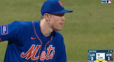 [Highlight] [Highlight] The Mets allow a run in the 9th as Brett Baty misjudges a routine popup