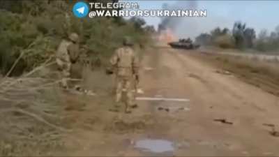 Compilation of Ukranian combat highlights (~6 min} 