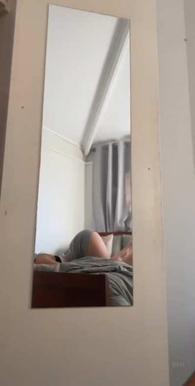 Peekaboo 😩
