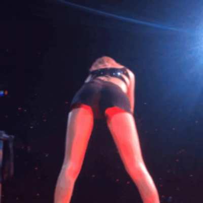 Taylor Swift’s ass is heavenly