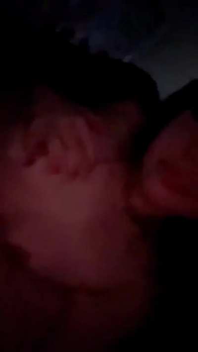 kiss