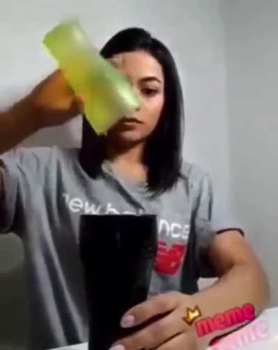 😂