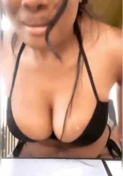 🥴
