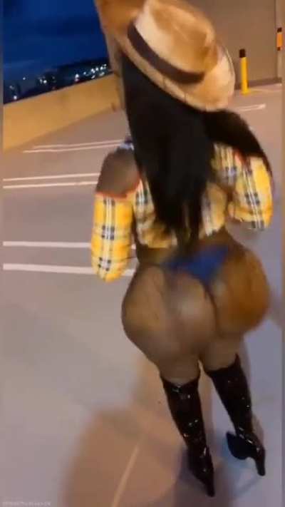 T.H.O.T Pockets 😳🤯😍🍑