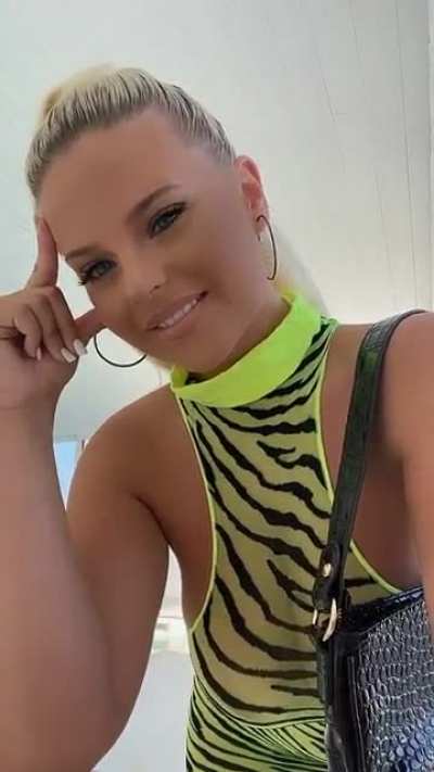 Apollonia llewellyn (@apo<wbr>lloni<wbr>allew<wbr>ellyn<wbr>)