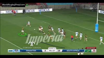 Serious work rate from Le Roux to set up the try.