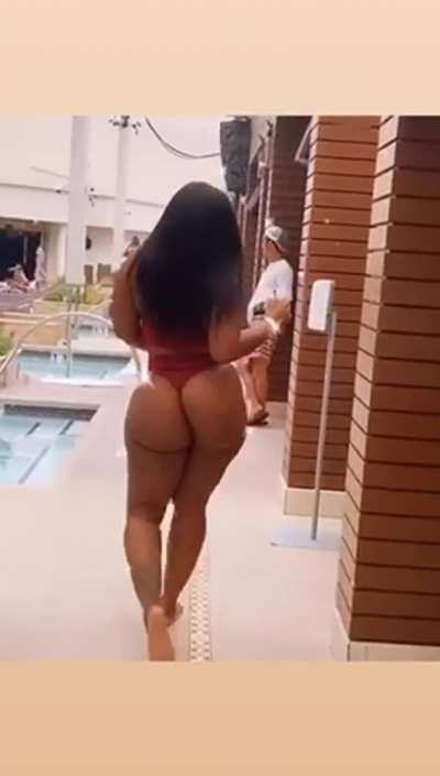 REAL definition of a &lsquo;Bubble Butt&rsquo; 😭😢😍🤩🍑🙏🏾