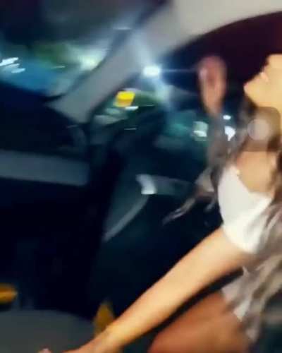 Seven shaking dat lil thing 😅