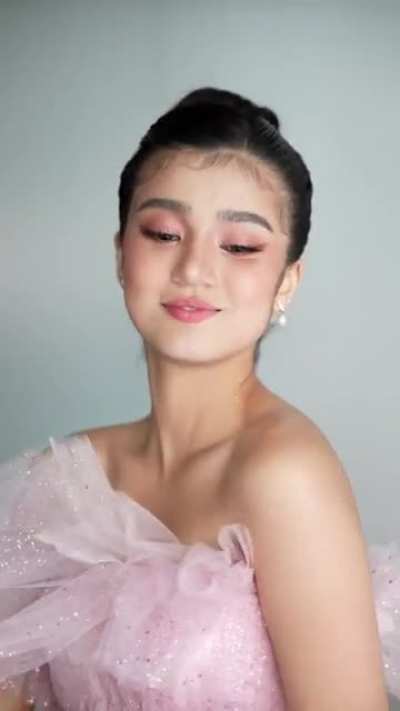 Belle Mariano