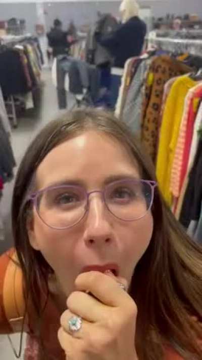 I can’t stop playing with my ass in public