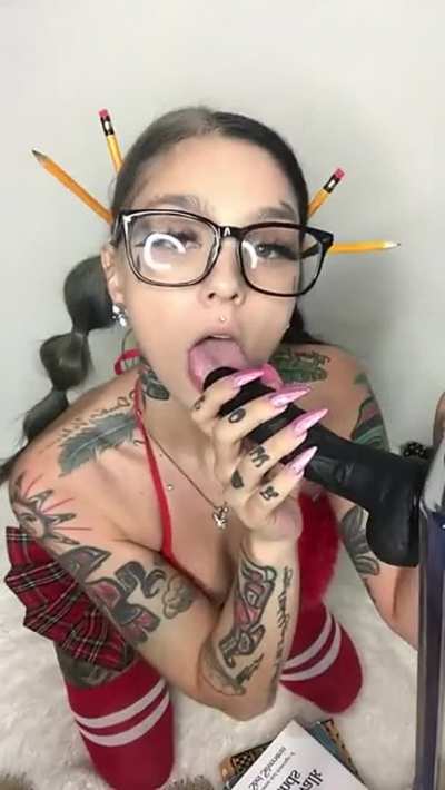 ⚡ - Tayl0r Wh1te 😈 GET HER S3X TAPES BELOW ASAP! 👀👇