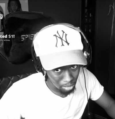 Niggas when they realize putting bdeoLilN at the end of every damn sentence don't make them funny