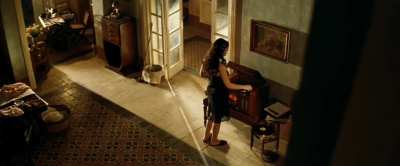 Wife Material (Mal&egrave;na, 2000)