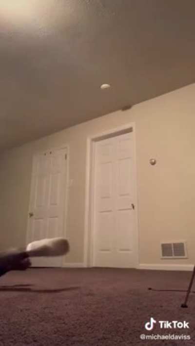 The mOink gets me everytime I watch this