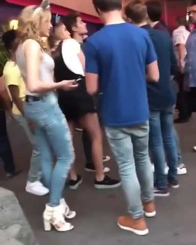 jeans