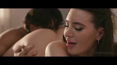 Beautiful Ella Reese &amp;amp; Victor Ray Get a Quick Fuck in before their Thanksgiving Dinner 🦃