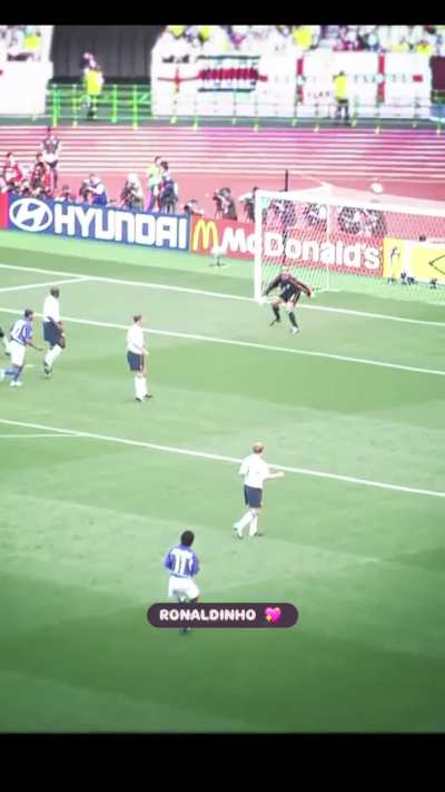 Cite um gol de falta da sele&ccedil;&atilde;o brasileira mais bonito que esse!