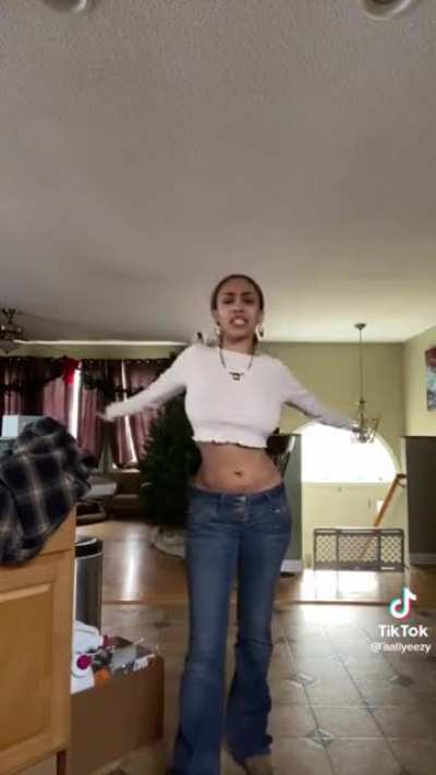 @aaliyeezy