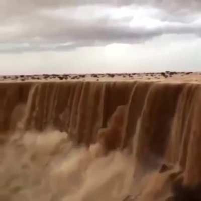Sand "waterfall"