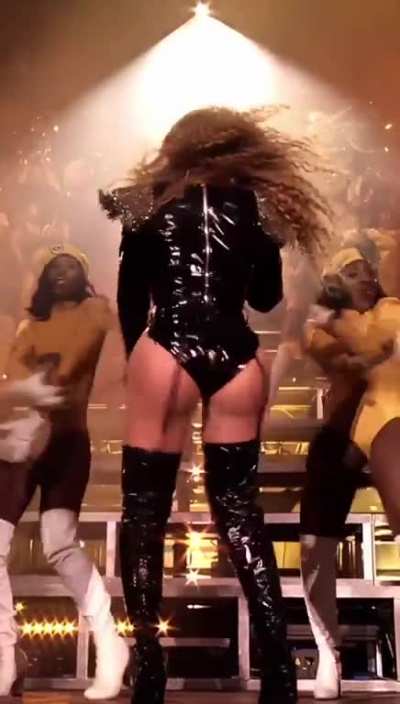 Coachella shake