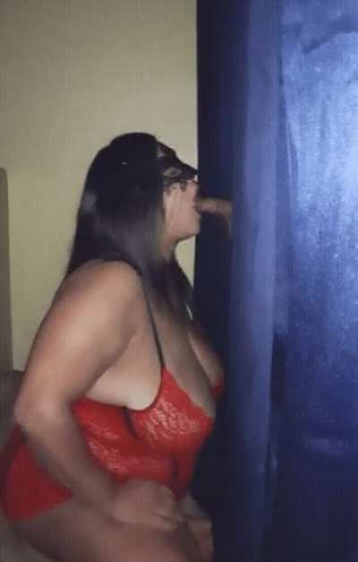 Sundays are for sucking, happy "Suck him Sunday!" 🍭 Would you like to feel my lips 'n tongue on your cock 'n balls? 🫦 I love blowing my fans while my Cuck-Hubby watches/records! 📽️ If you wanna film with me (or watch my "Fuck-a-Fan" videos) you MUST be su