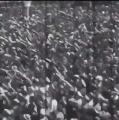 That&rsquo;s uncle G&uuml;nter in the crowd.