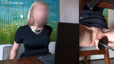 It's SO important to focus during Zoom meetings...no matter what's happening.😏 Watch full video (with face) on Onlyfans or Fansly by subscribing for 25% off, no paywall, see comments. Xx Anna
