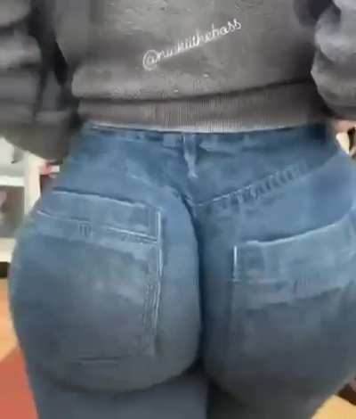 HER FULL COLLECTION LINK IN COMMENTS