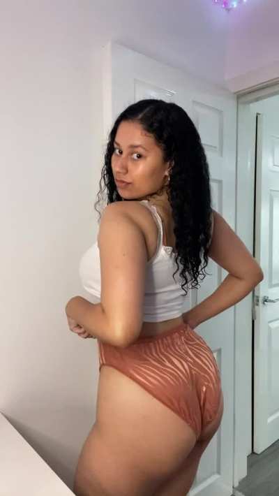 [F19] Kinda insecure about my thick body&hellip; would you still fuck me?