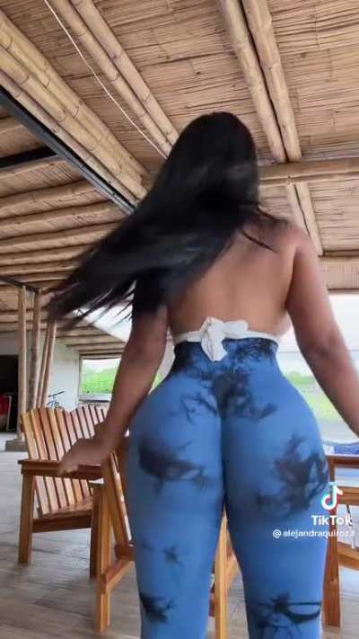 Amazing curves