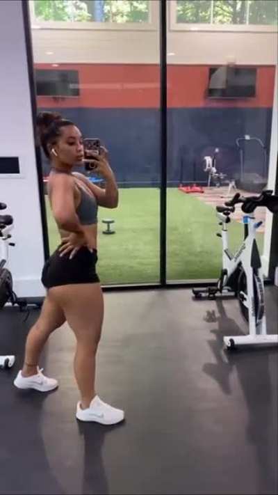 Looking Fit💪