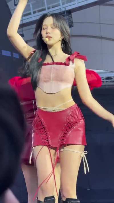 Mina's beauty out of this world ❤️