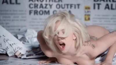 Hmmm, I wanna fuck Lady Gaga like this so bad!!!!