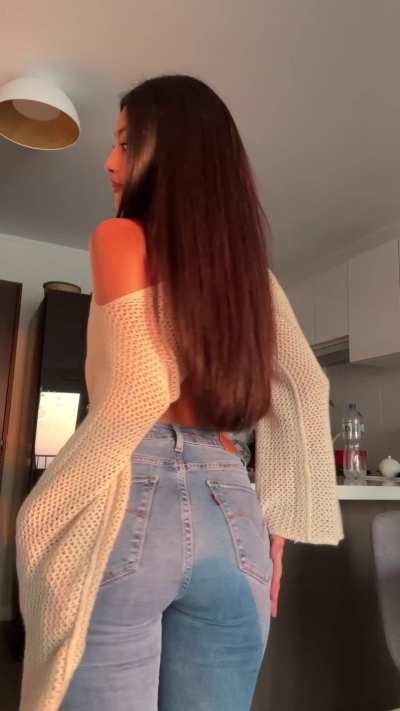 Cute amateur butt