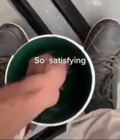 AHHH!