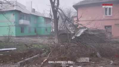 New combat footage (assault on Mariupol) repoting losses of the Ukrainian and DPR combatants, destroyed/abandoned Javelin AT team