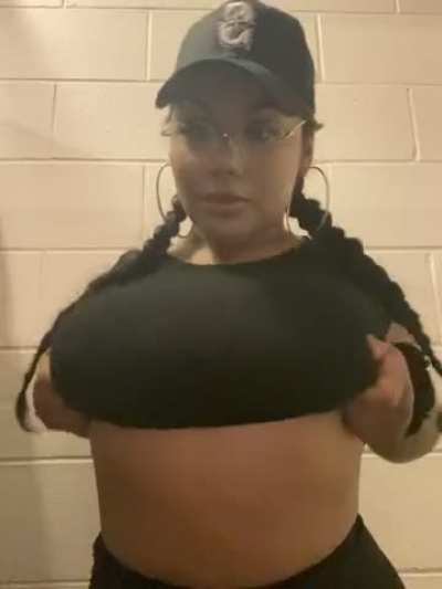 💖👀❤