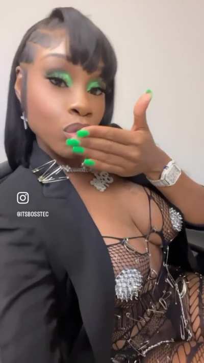 😍
