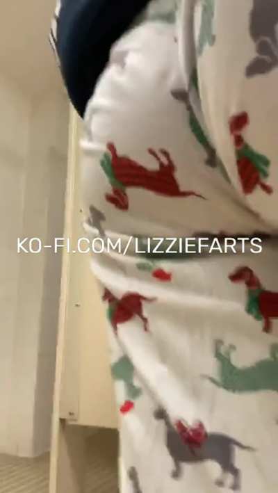 Don't mind me... Just farting out some JUICY ones (link in comments for more videos)