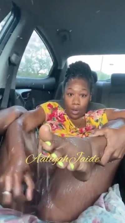 💦