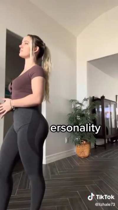 Perfect PAWG.