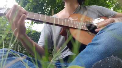 "Next to you" on guitar. Such a relaxing song to listen and play. Hope you enjoy 😊