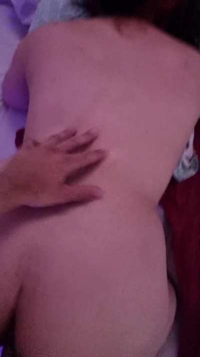 Aren't asian milfs just delicious? This one definitely is 🤤 (MF)