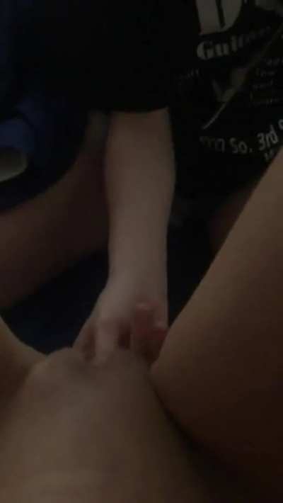 Fingerblasting.