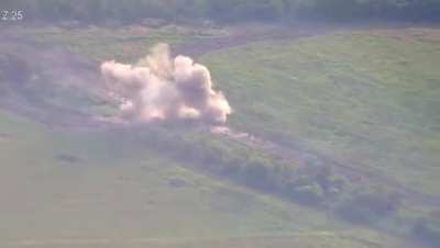 Battle between Leopard 2A6 and two Russian T-80BVs. Both Russian tanks eventually withdraw after one is damaged at distance of 1.5km. Zaporizhzhia oblast, mid June