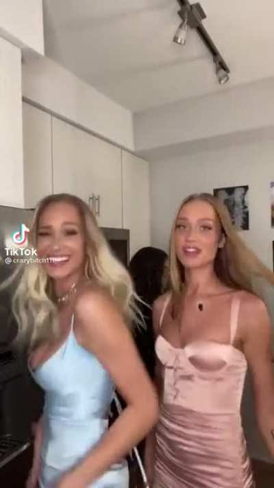 Double nip slip on the blonde