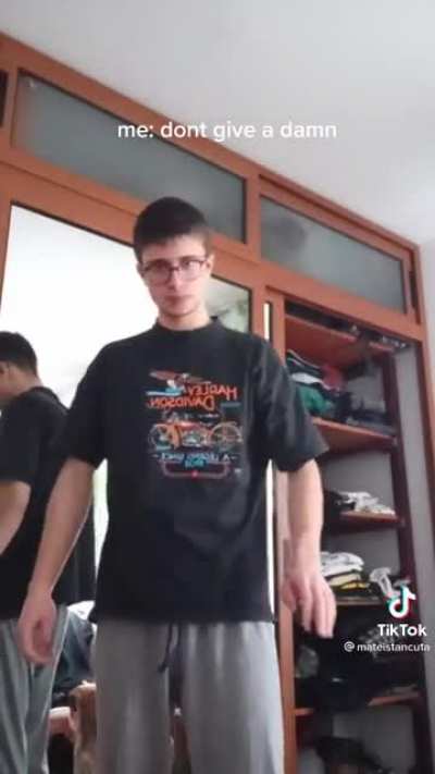 Reddit mods be like 🥵