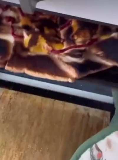 &ldquo;bread pizza&rdquo; what a waste of food